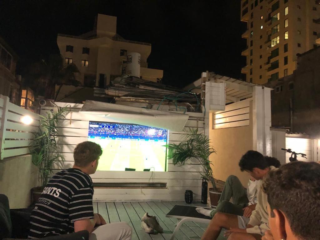 דירת סטודיו יפיפיה על גג ומרפסת שמש ברחוב הירקון Apartment Tel Aviv Exterior photo